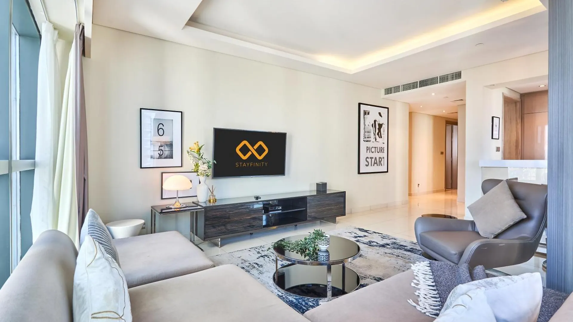 Spacious 2 Bedroom Apartment In Damac Towers By Paramount Dubai With Pool Gym Free Parking Sleeps 4 By Stayfinity Emirati Arabi Uniti