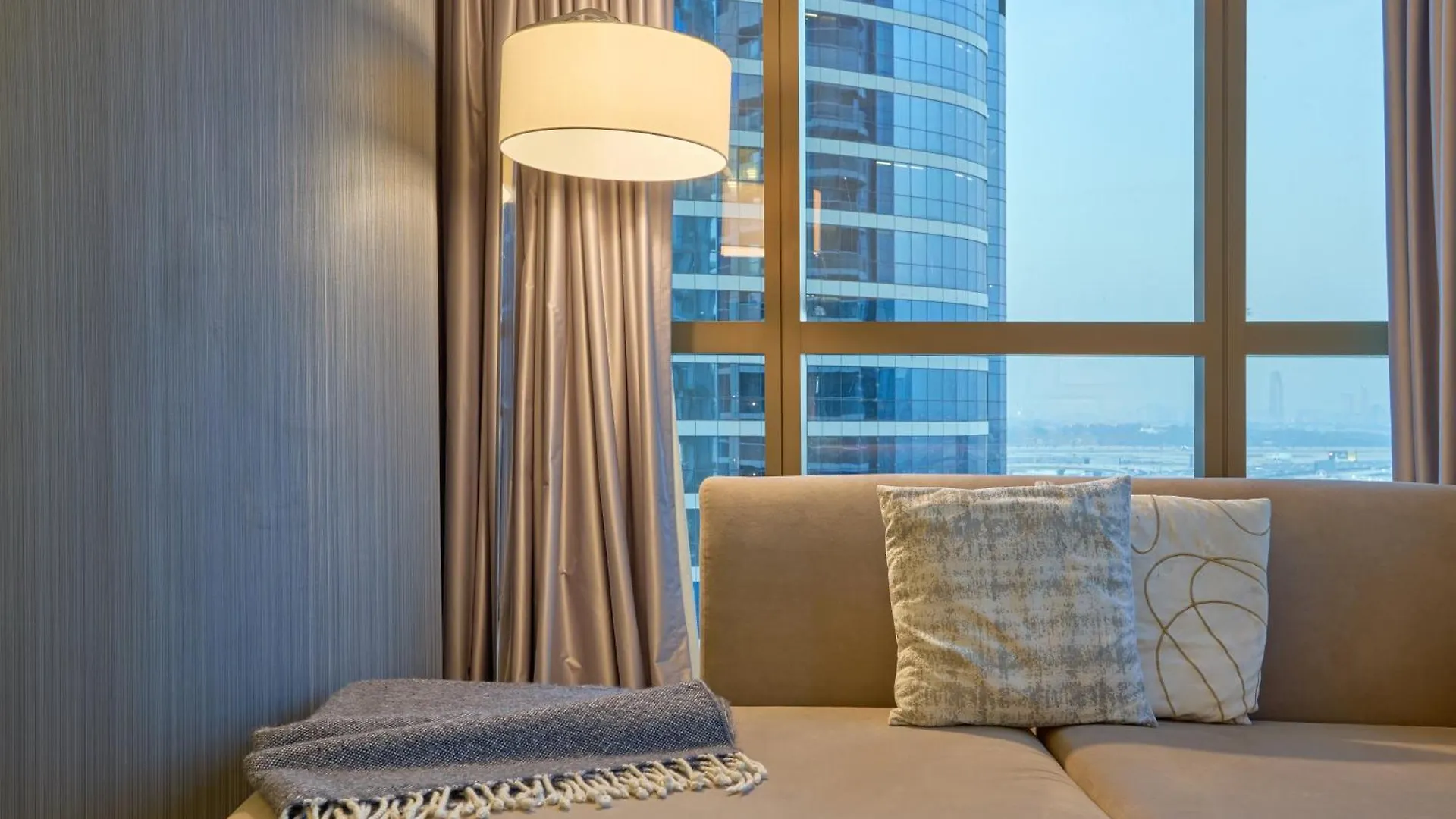 Spacious 2 Bedroom Apartment In Damac Towers By Paramount Dubai With Pool Gym Free Parking Sleeps 4 By Stayfinity 0*,  Emirati Arabi Uniti